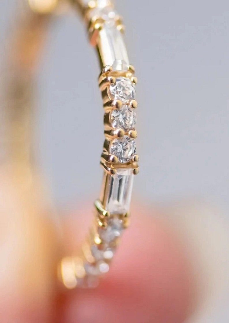 2.0 Ct Emerald Moissanite With Trapezoid Round Baugette Bridal Set