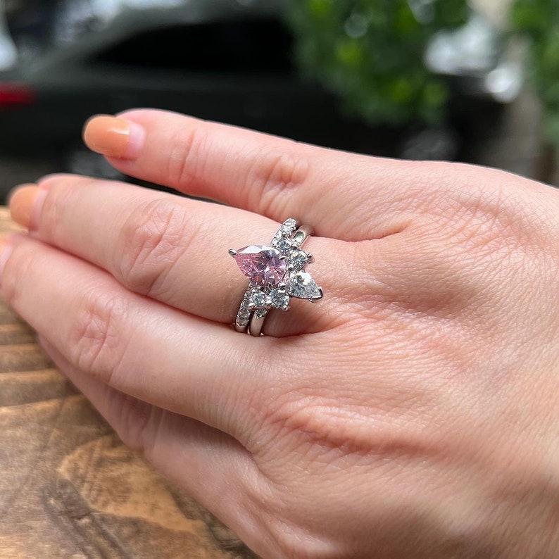 1.02 Ct Pear Moissanite Bridal Set