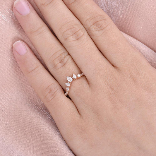 Pear & Round Cut Moissnite Diamond Ring