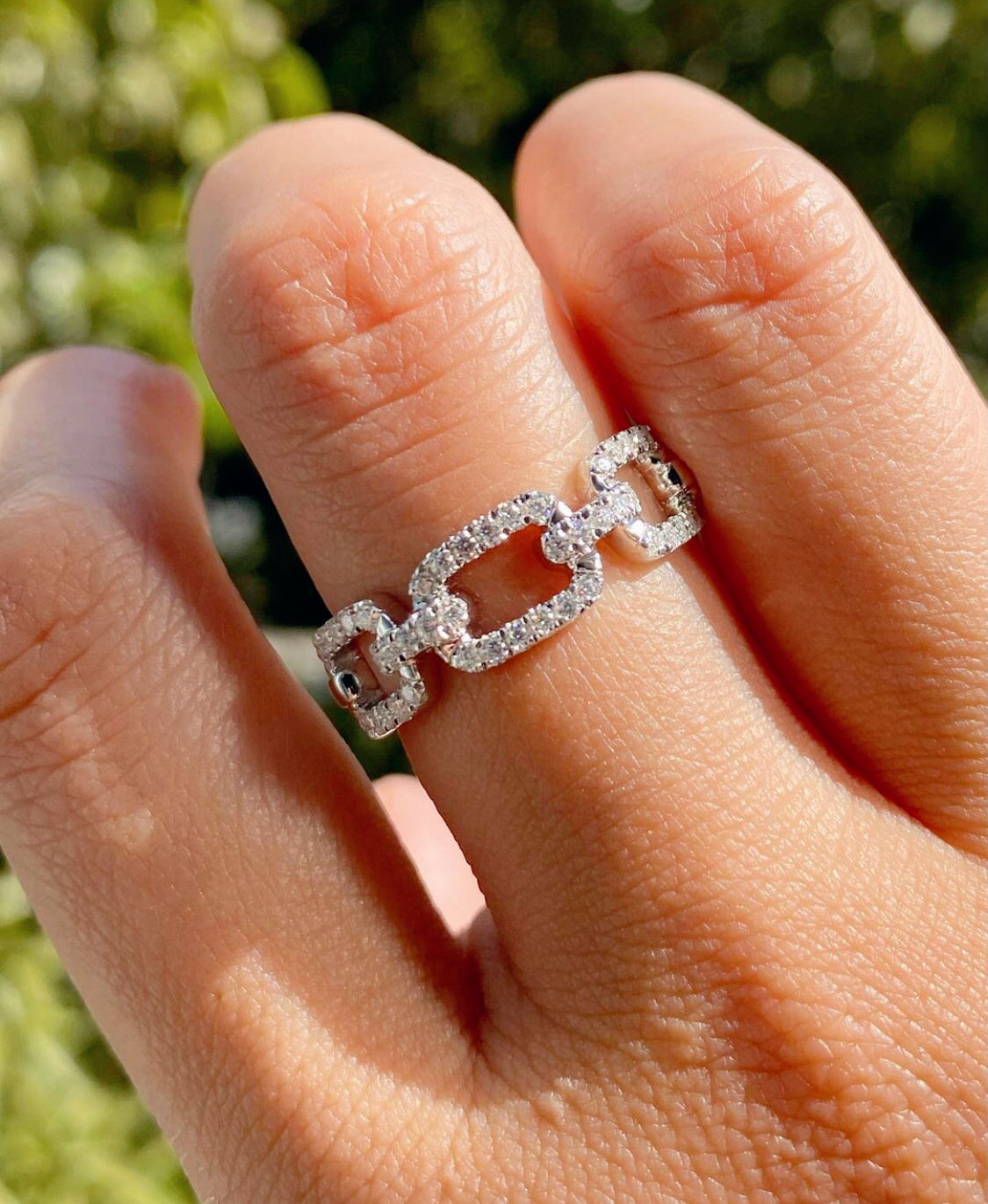 Brilliant Round Moissanite Diamond Band