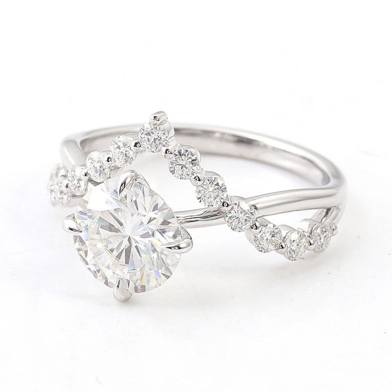 2.1 Ct Brilliant Round Cut Moissanite Wedding Ring