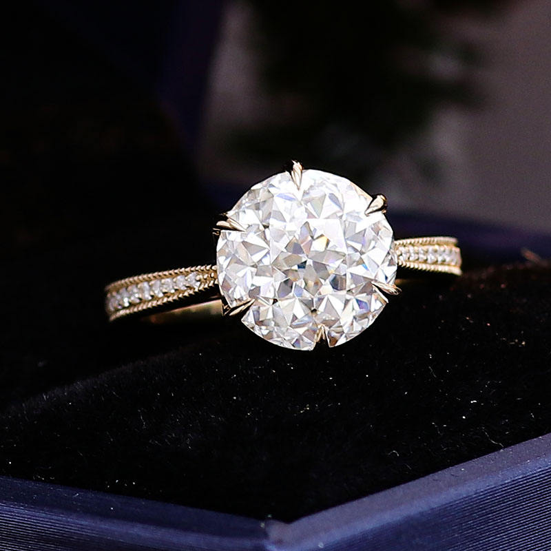 2.4 Ct Brilliant Round Cut Moissanite Engagement Ring