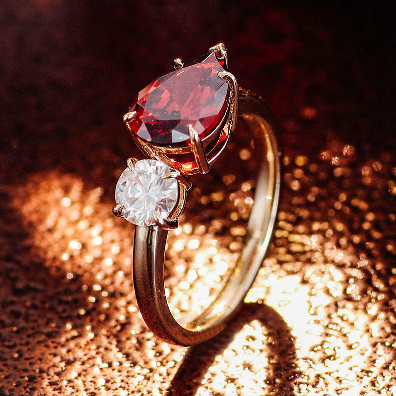 1.3 Ct Ravishing Ruby Pear With 0.70 Pointer Round Cut Enagagement Ring