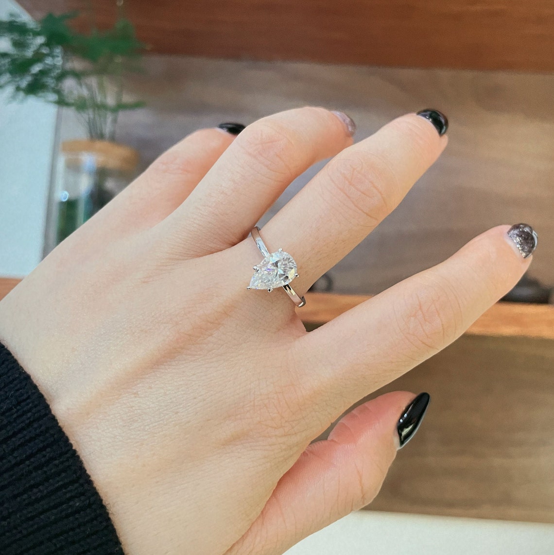 2.0 Ct Pear Moissanite Engagement Ring