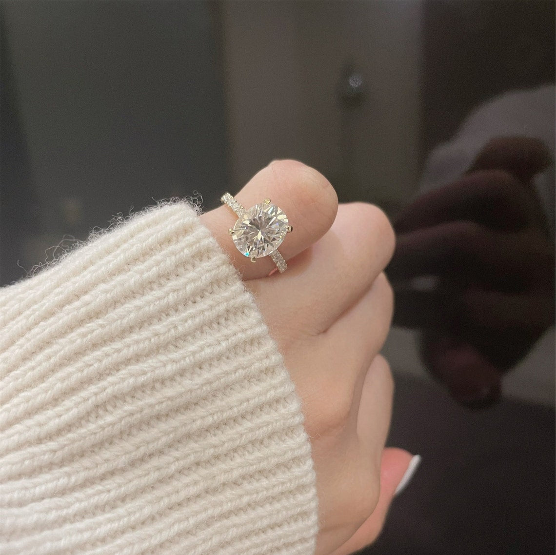 2.02 Ct Oval Moissanite With Round Cut Engagement Ring