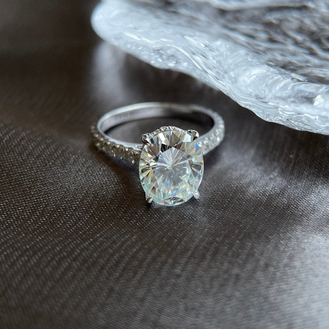 2.06 CT Oval Moissanite & Round Engagement Ring