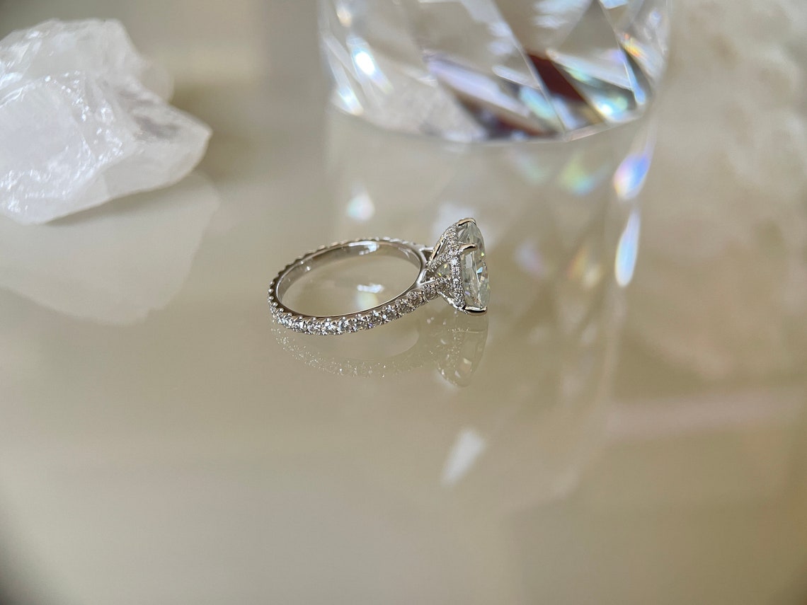 2.06 CT Oval Moissanite & Round Engagement Ring