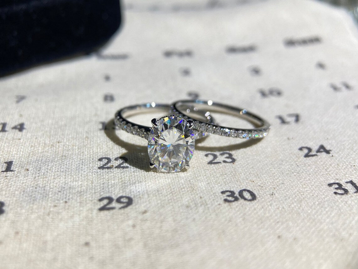 2.06 Ct Oval Moissanite Bridal Set