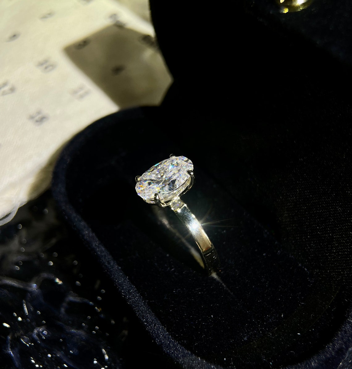 2.0 CT Oval Moissanite Engagement Ring