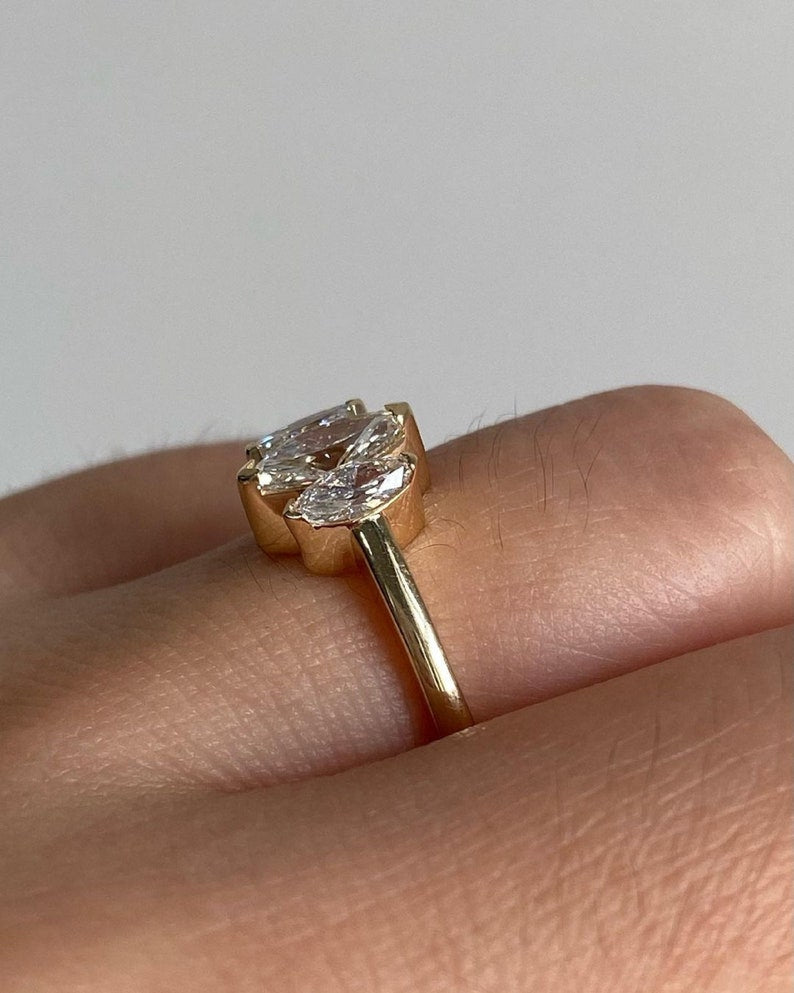 2.0 Ct Moissanite Marquise Engagement Ring