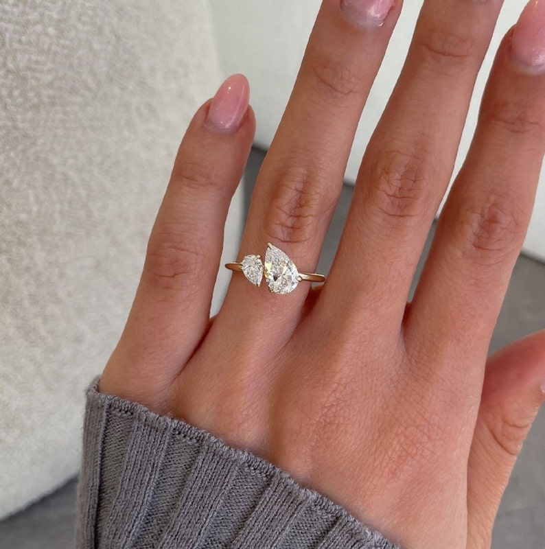 2.0 Ct Moissanite Pear Double Header Engagement Ring