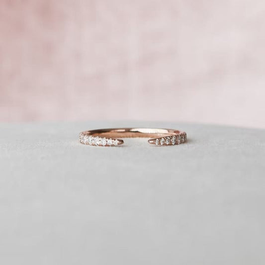 Brilliant Round Moissanite Promise Band