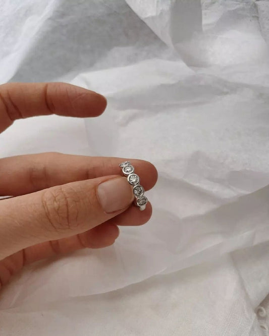 5 Brilliant Round Moissanite Wedding Band