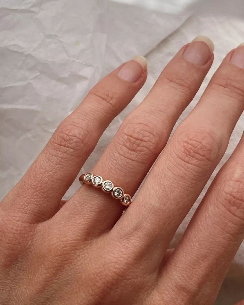 5 Brilliant Round Moissanite Wedding Band