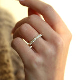 Brilliant Round Moissanite Enagement Wedding Band