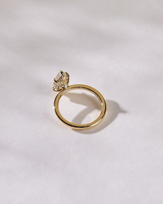 2.0 Ct Marquise Moissanite Engagement Ring