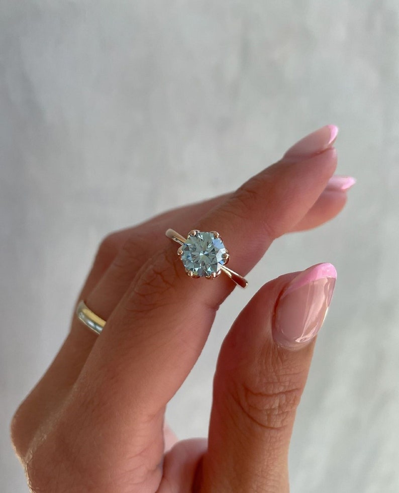 1.50 Brilliant Round Cut Moissanite Engagement Ring