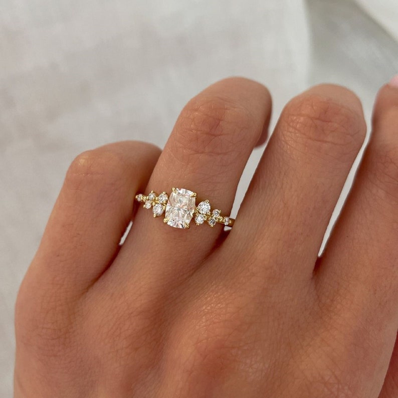 2.0 Ct Elongate Cushion Moissanite Engagement Ring