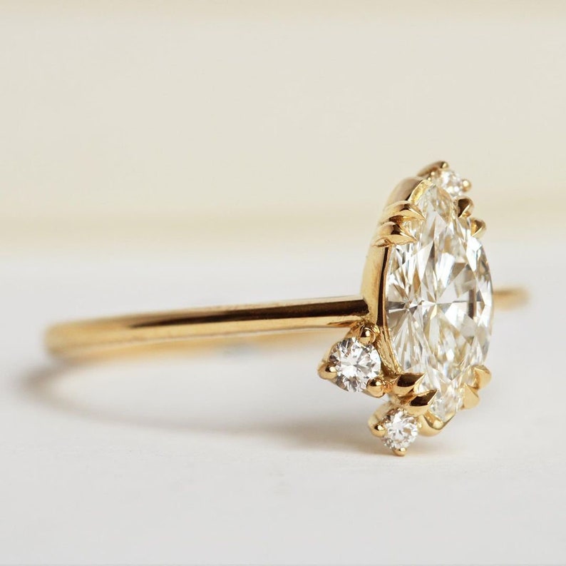 2.0 Ct Marquise Moissanite Engagement Ring