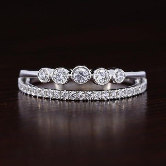 Brilliant Round Moissanite Weding Ring