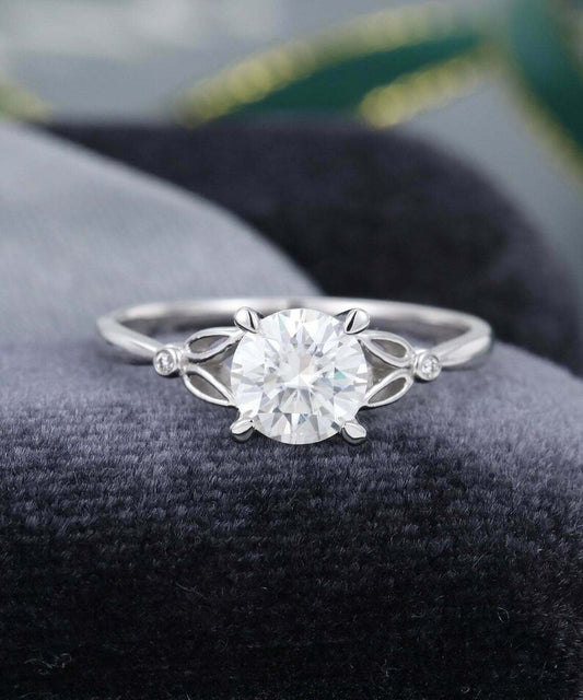 2.0 Ct Brilliant Round Moissanite Engagement Ring