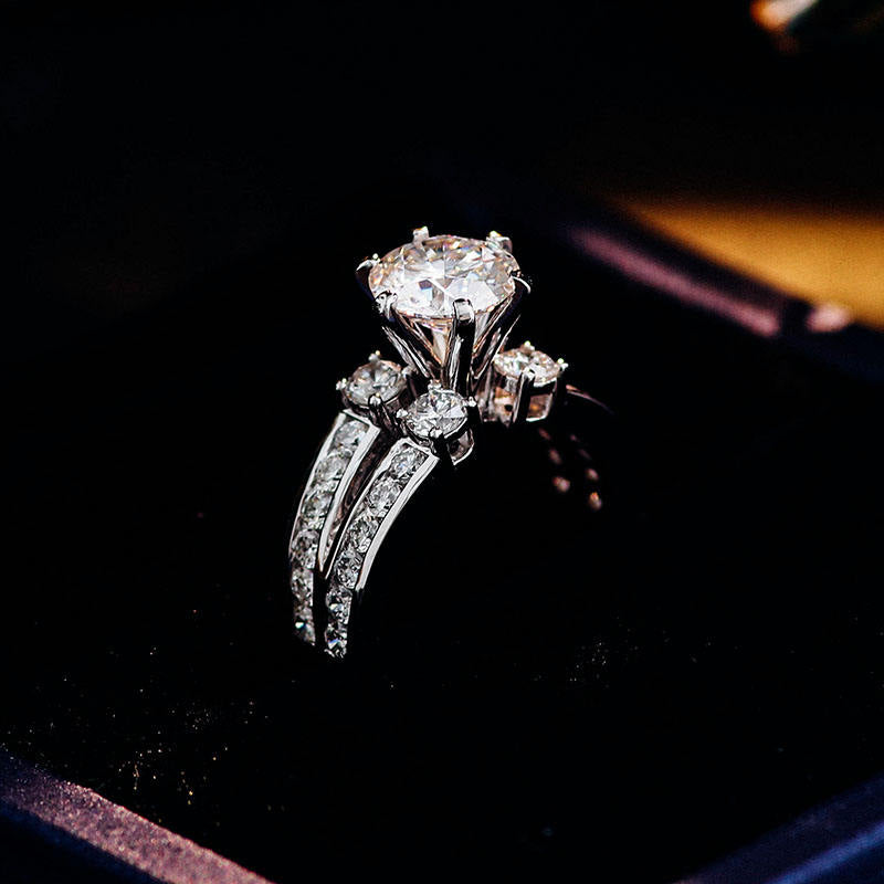 2.02 Brilliant Round Cut Moissanite Engagement Ring