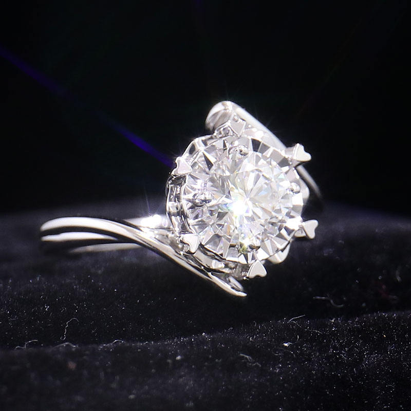 1.2 Ct Brilliant Round Cut Moissanite Engagement Ring