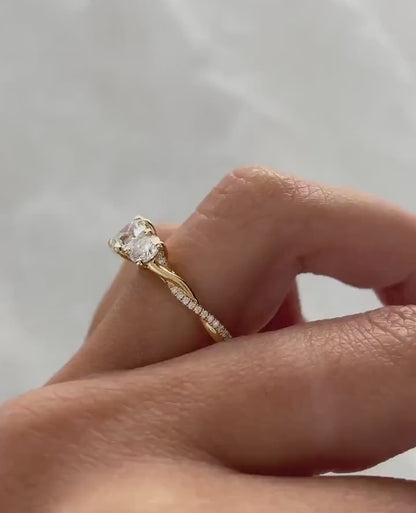 1.0 Ct Brilliant Round Moissanite Wedding Ring