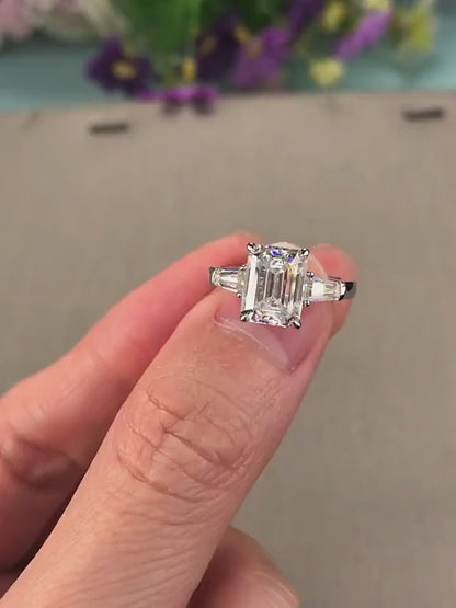 2.20 Ct Emerald Moissanite Engagement Ring